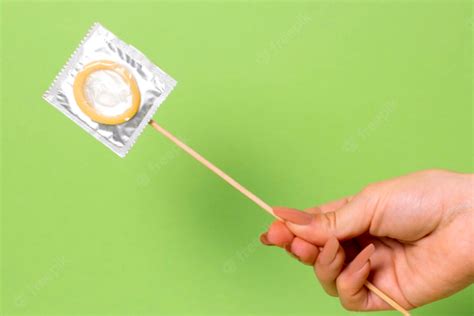 OWO - Oral ohne Kondom Hure Küssnacht